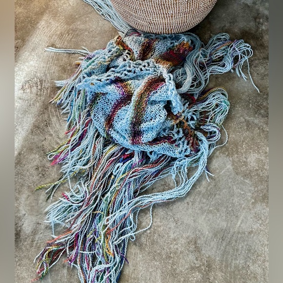 Knit Shawl x-large handmade - Picture 5 of 7